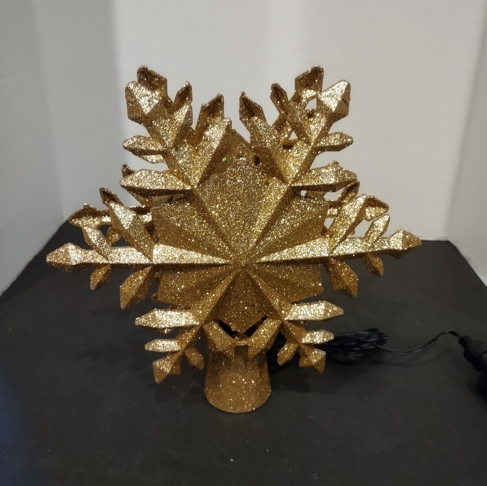 NEW in Box Christmas Tree Topper Light Gold Snowflake White Lights Projector